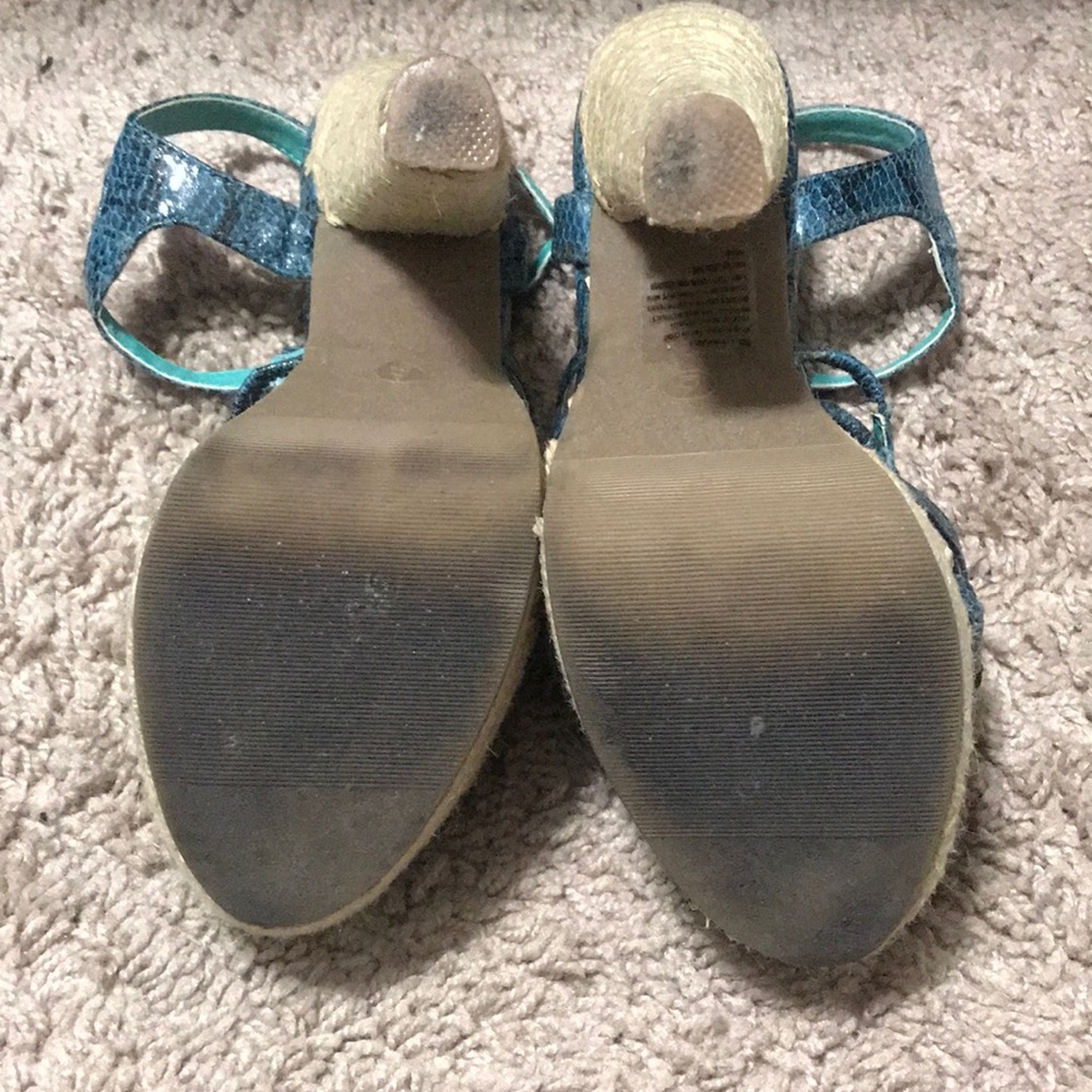 Mark / Avon heels - Picture 5 of 7